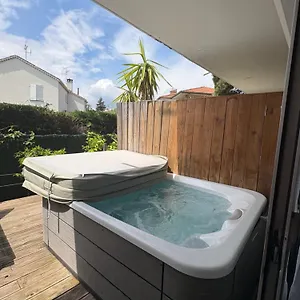 3* Hotell Sable Et Soleil - Port, Et Jacuzzi Prive