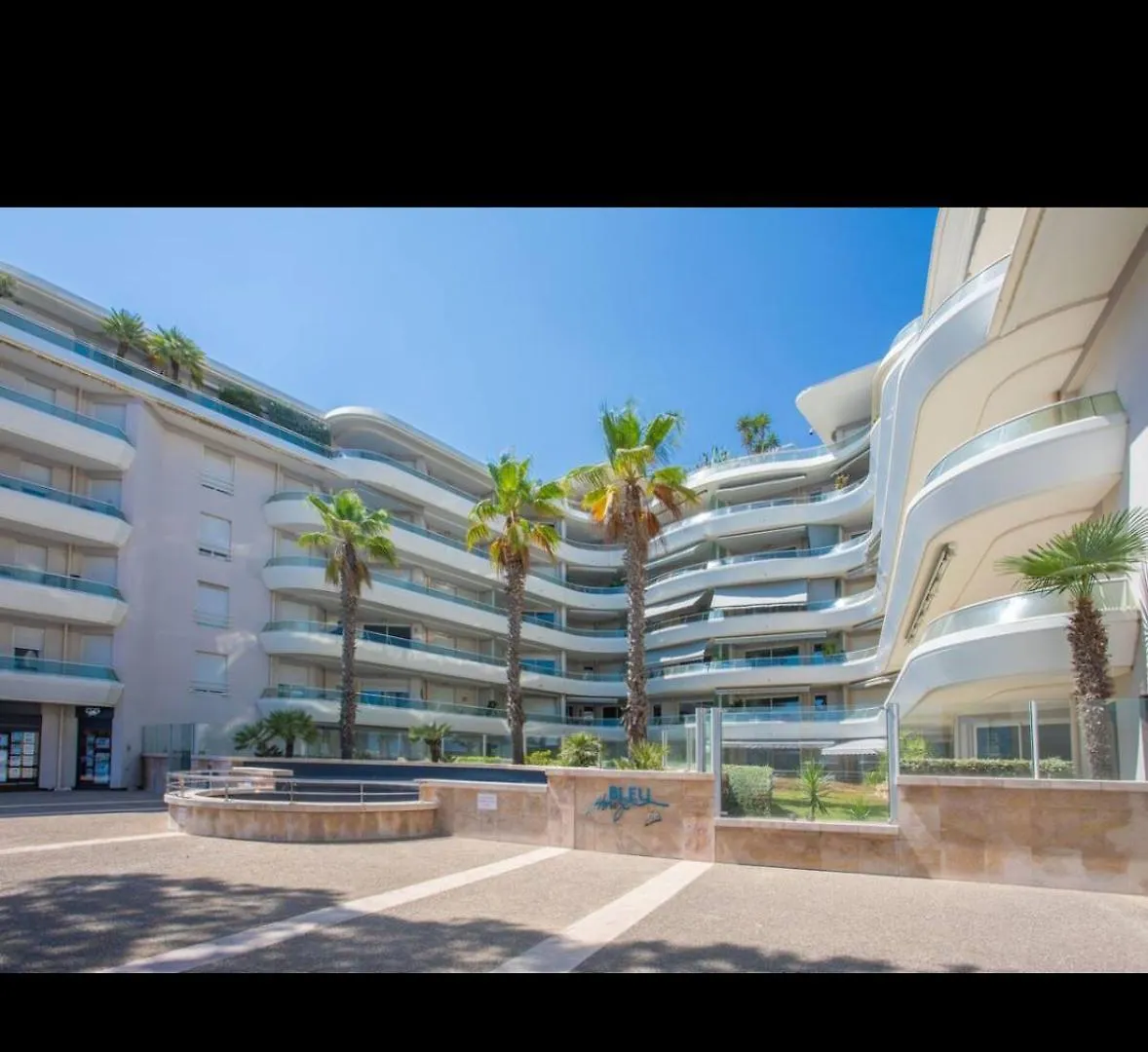 Superbe Appartement En Front De Plage Frejus France