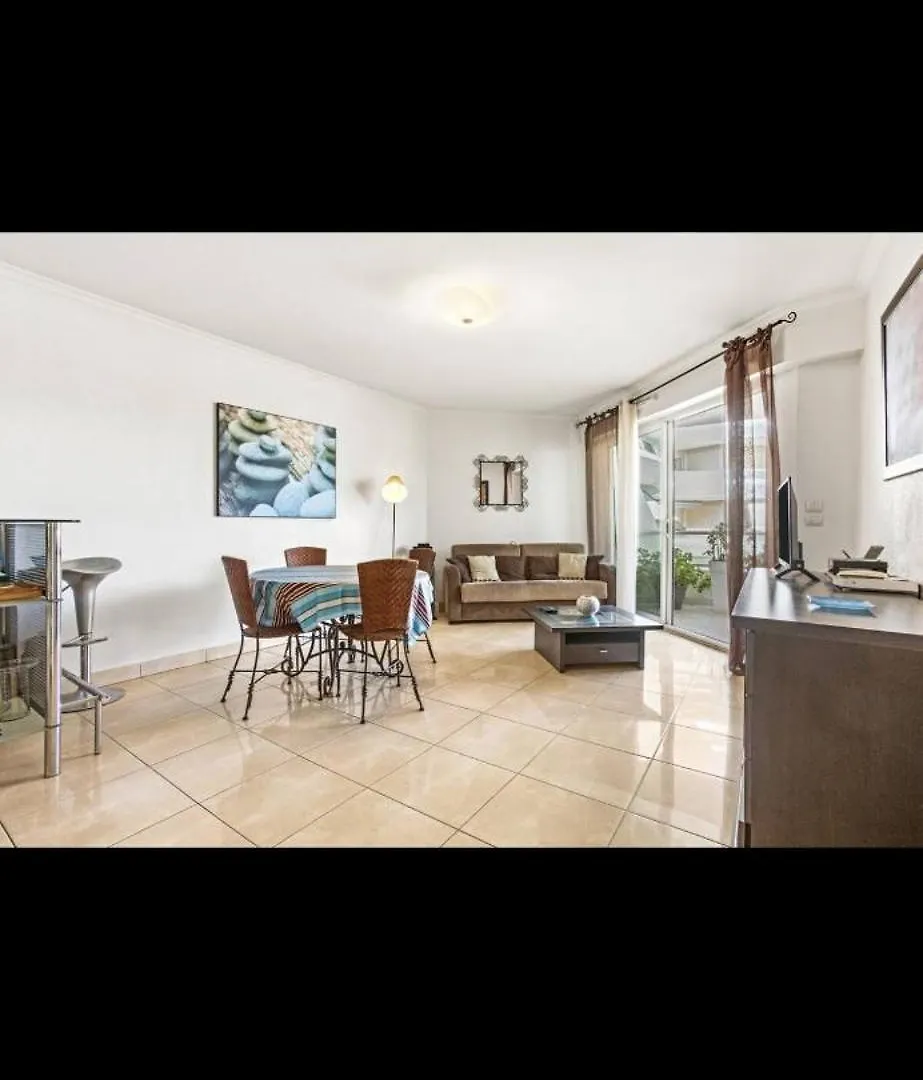 Apartment Superbe Appartement En Front De Plage Frejus